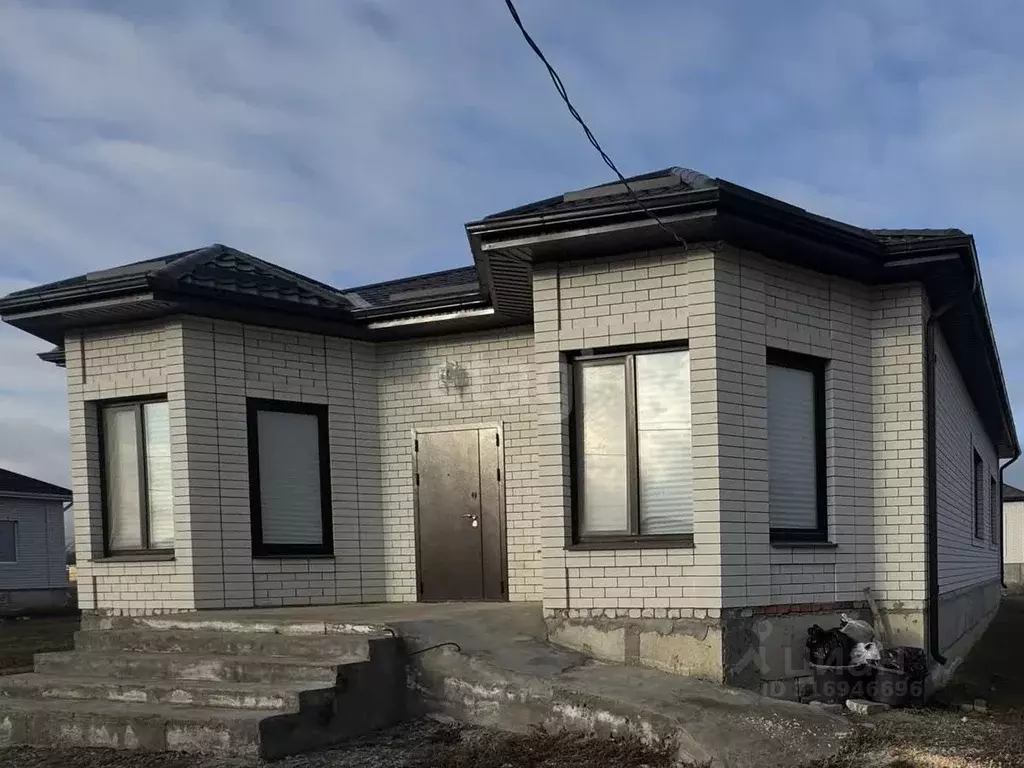 Дом в Карачаево-Черкесия, Псыж аул ул. Каблаховых (130 м) - Фото 0