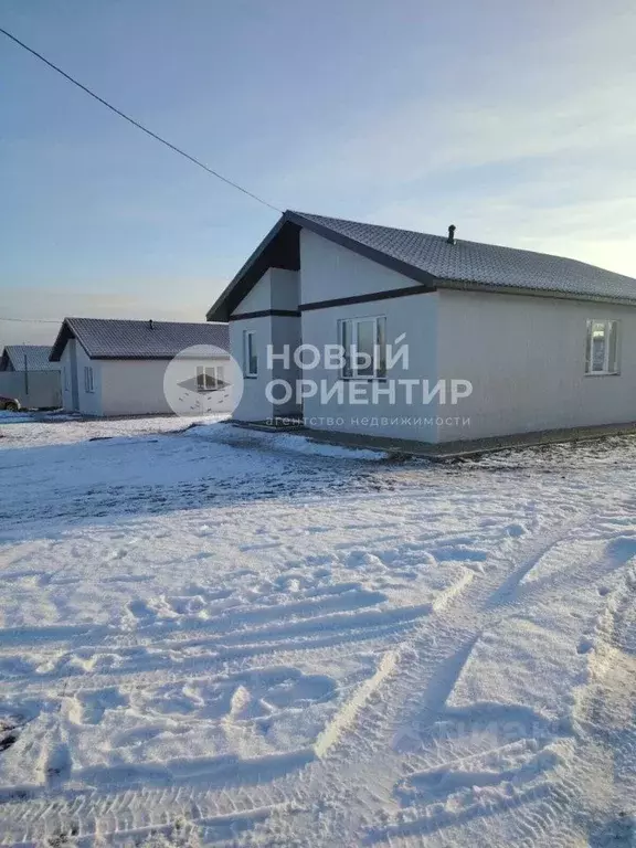 Дом в Свердловская область, Белоярский городской округ, с. Логиново ... - Фото 0