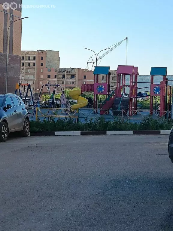 1-комнатная квартира: Октябрьский, улица Рахимьяна Насырова, 7 (38 м) - Фото 1