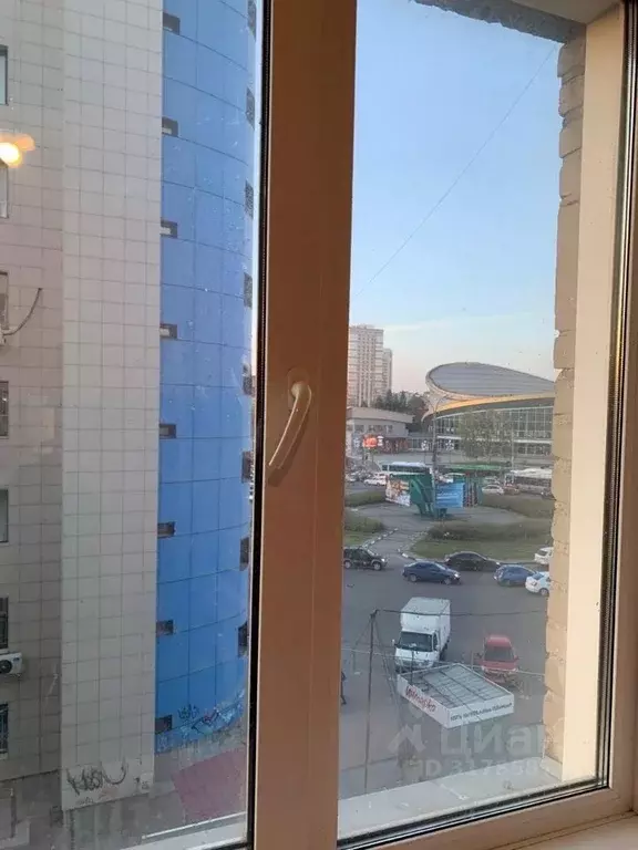 Комната Новосибирская область, Новосибирск ул. Челюскинцев, 44 (14.0 ... - Фото 1