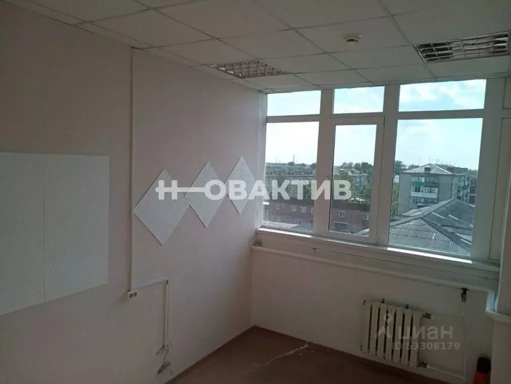 Офис в Новосибирская область, Барабинск ул. Кирова, 26 (12 м) - Фото 0