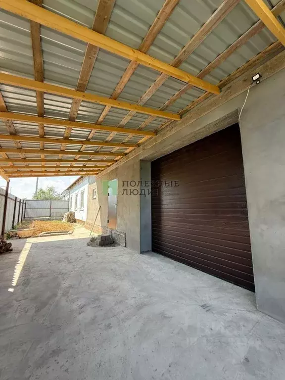 Дом в Астраханская область, Астрахань Новосибирская ул., 58 (170 м) - Фото 2