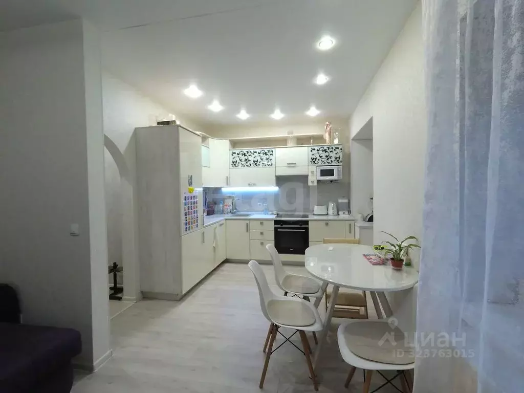 3-к кв. Коми, Сыктывкар ул. Кутузова, 36 (68.1 м) - Фото 1