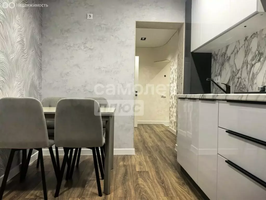 2-комнатная квартира: Волгоград, район Семь Ветров, улица 8-й ... - Фото 1