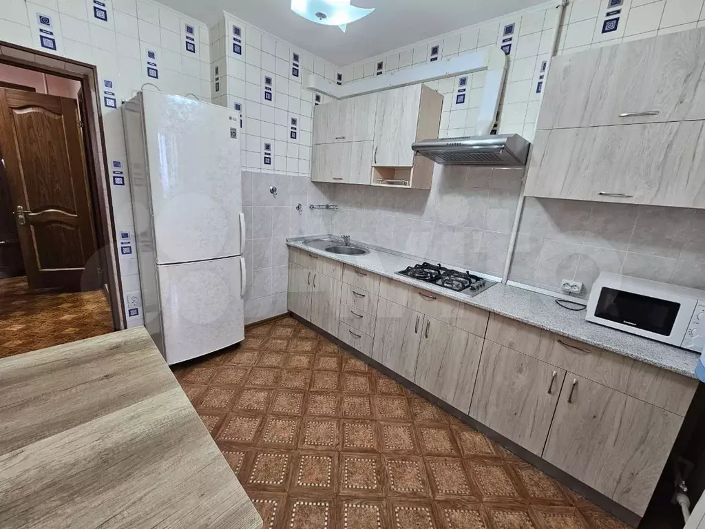 1-к. квартира, 45 м, 7/9 эт. - Фото 1