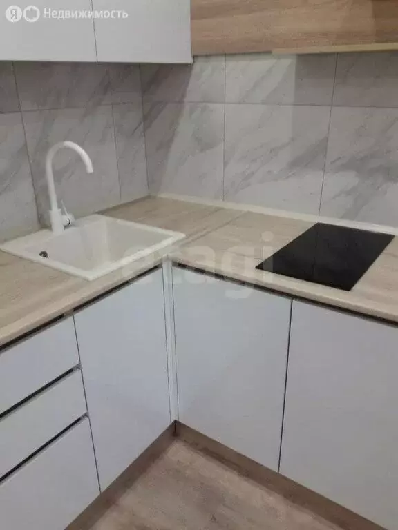 Квартира-студия: Абакан, улица Ленинского Комсомола, 77 (27.6 м) - Фото 2