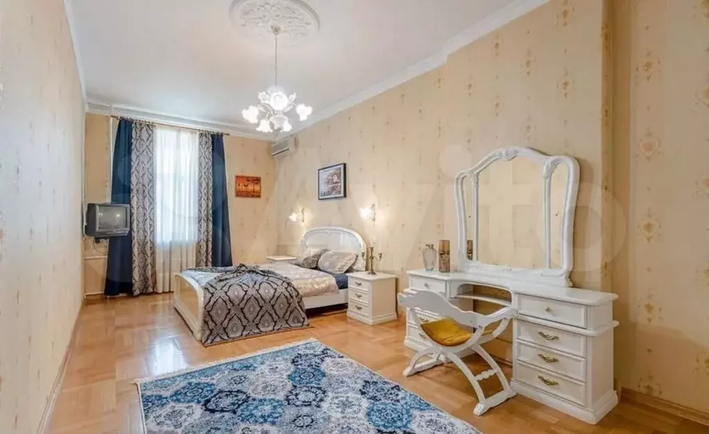 3-к. квартира, 120 м, 4/5 эт. - Фото 0