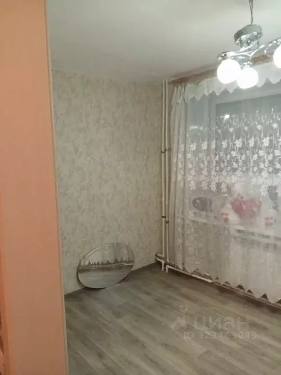 1-к кв. Татарстан, Зеленодольск Паратская ул., 4/2 (15.4 м) - Фото 1