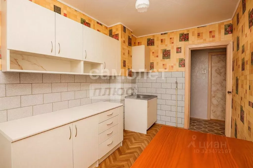 2-к кв. Челябинская область, Верхний Уфалей пос. Строителей, Западная ... - Фото 2