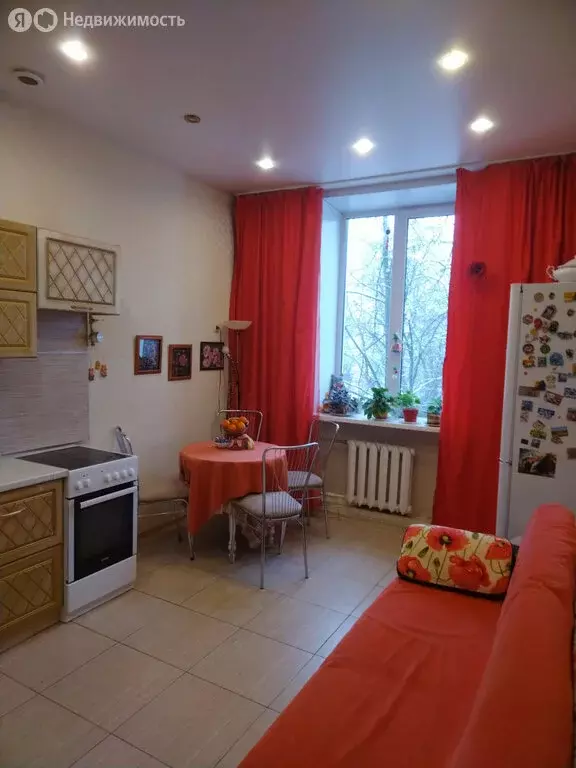 3-комнатная квартира: Киров, улица Карла Либкнехта, 67 (81.7 м) - Фото 1