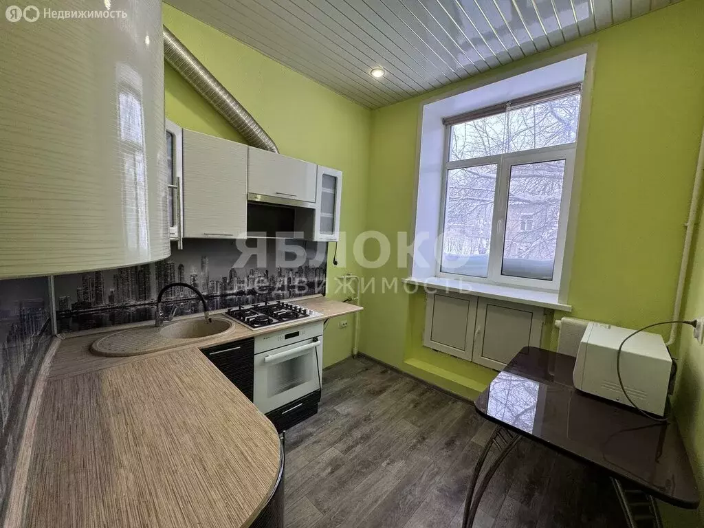 2-комнатная квартира: Березники, улица Челюскинцев, 60 (67.6 м) - Фото 1