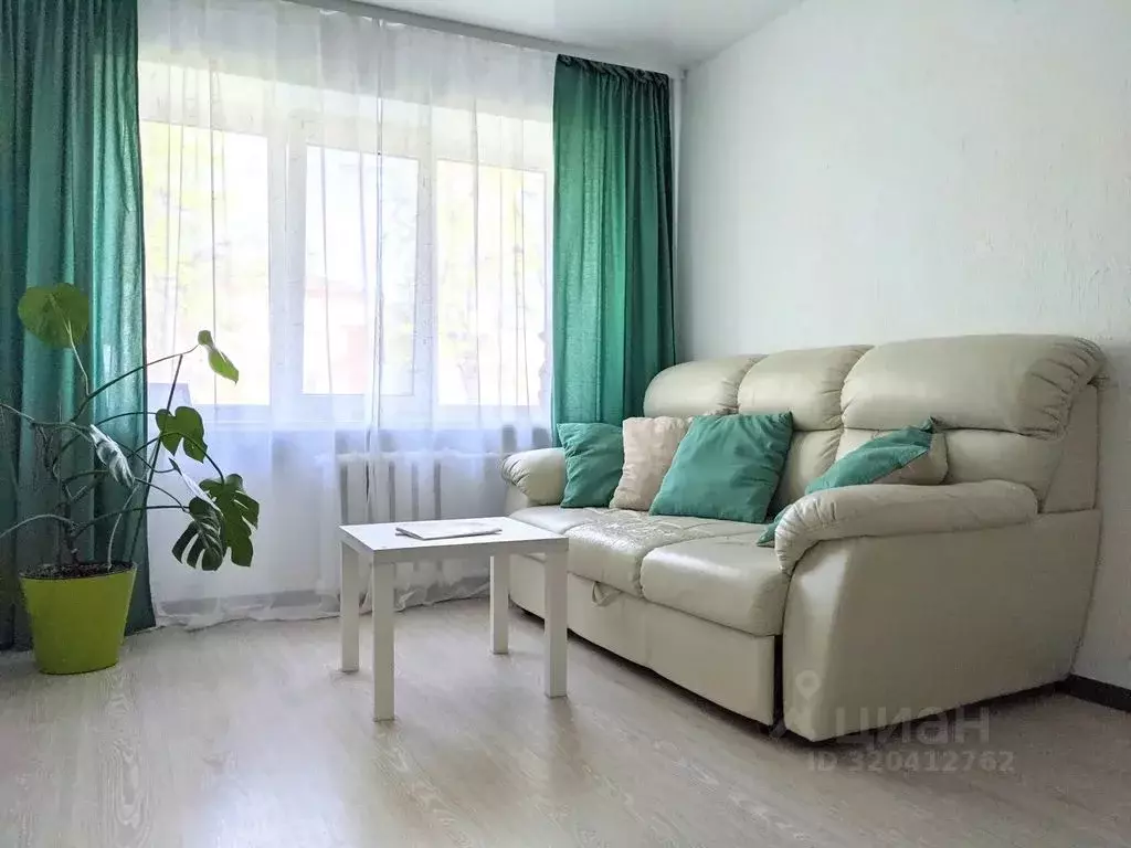 2-к кв. Псковская область, Псков Профсоюзная ул., 3 (44.0 м) - Фото 2