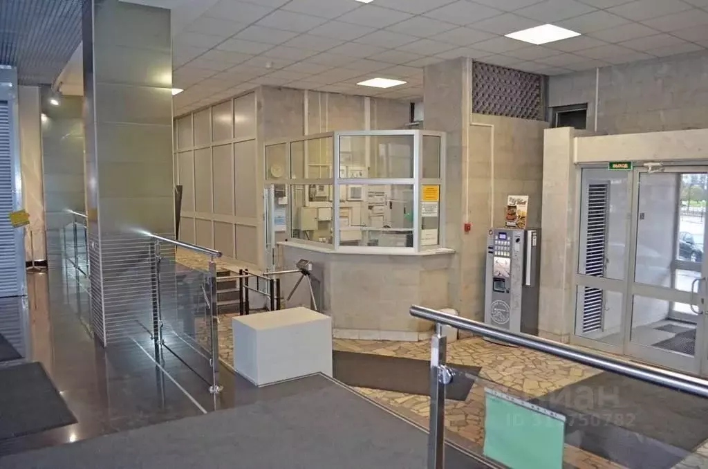 Офис в Санкт-Петербург пл. Конституции, 2 (30 м) - Фото 1