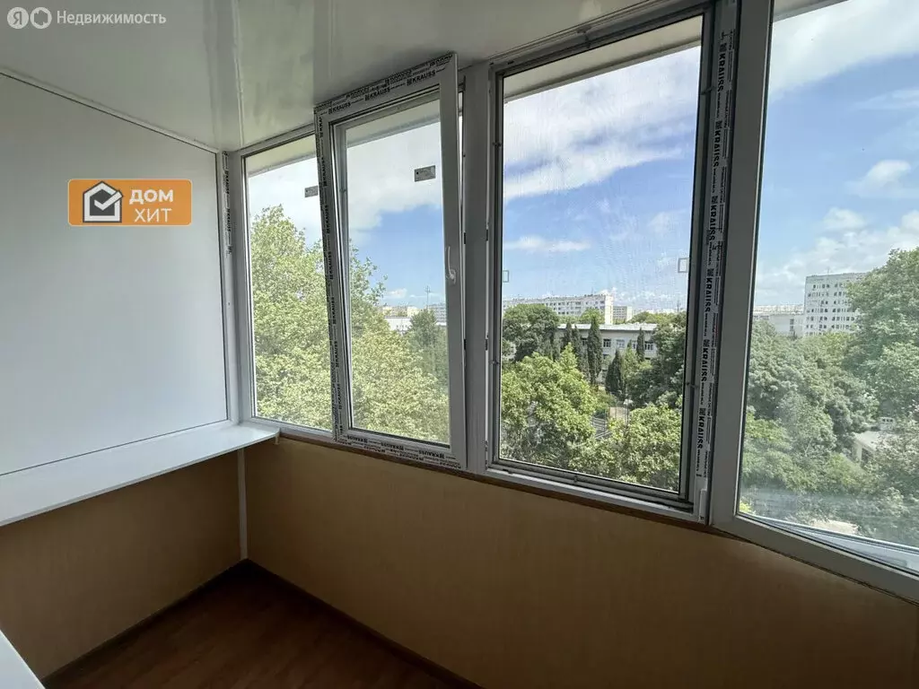2-комнатная квартира: Севастополь, улица Маршала Крылова, 23 (39.8 м) - Фото 0