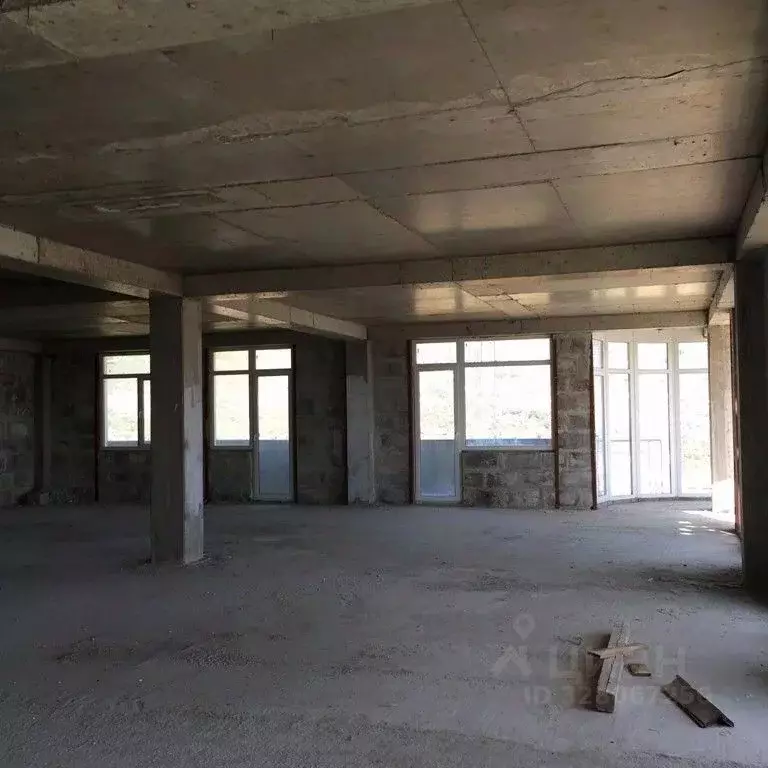 6-к кв. Крым, Ялта ул. Радужная, 2 (600.0 м) - Фото 2