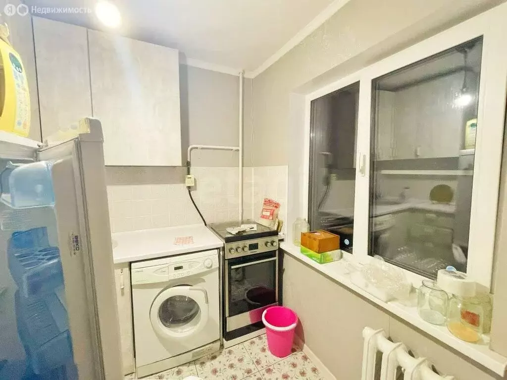 2-комнатная квартира: Омск, улица Малиновского, 10 (45.1 м) - Фото 1