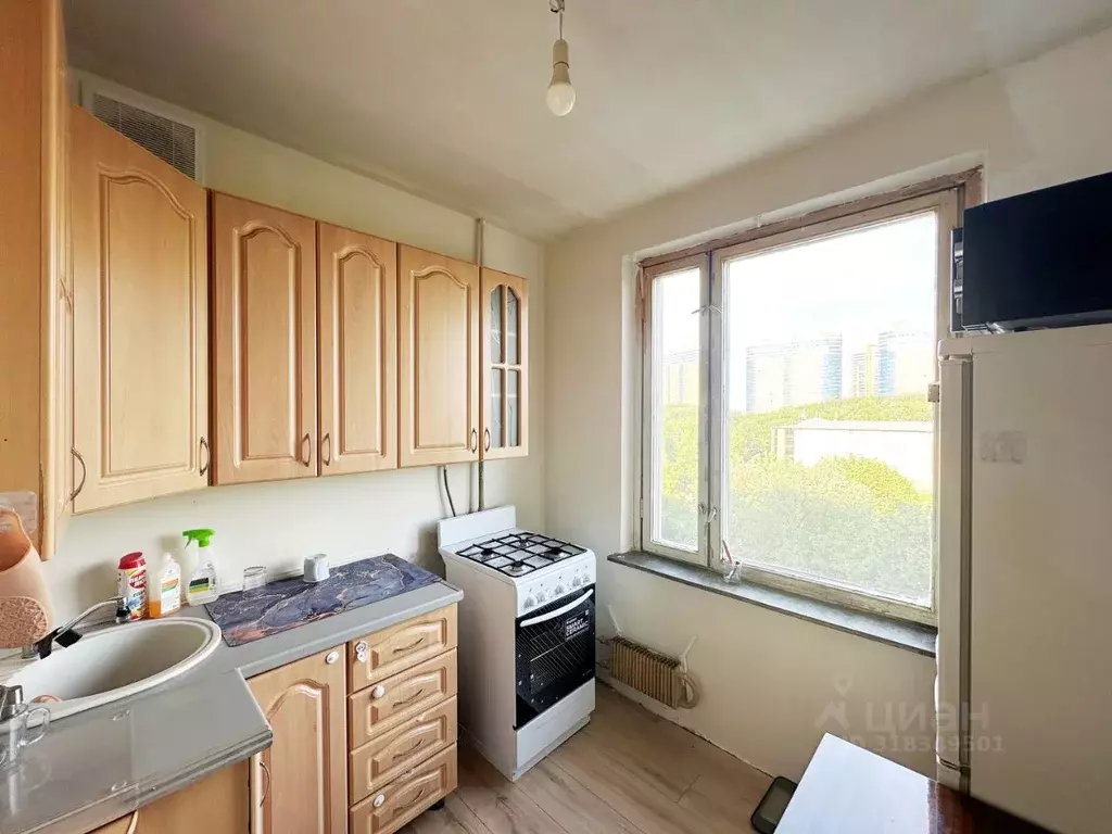 2-к кв. Москва ул. Сталеваров, 4К4 (42.7 м) - Фото 0