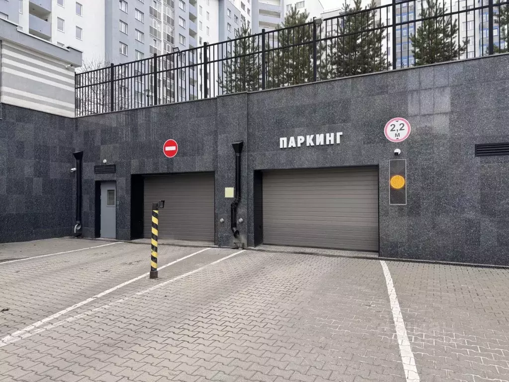 Гараж в Свердловская область, Екатеринбург ул. Куйбышева, 21 (17 м) - Фото 1