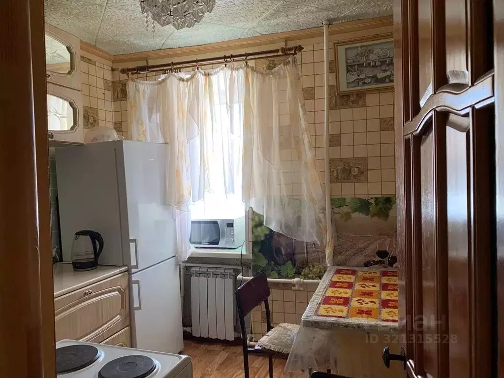 2-к кв. Магаданская область, Магадан ул. Коммуны, 3 (45.0 м) - Фото 1