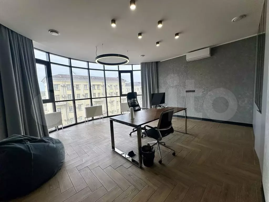 Офис бизнес-класса в центре — 1 100/м БЦ Премьер - Фото 0