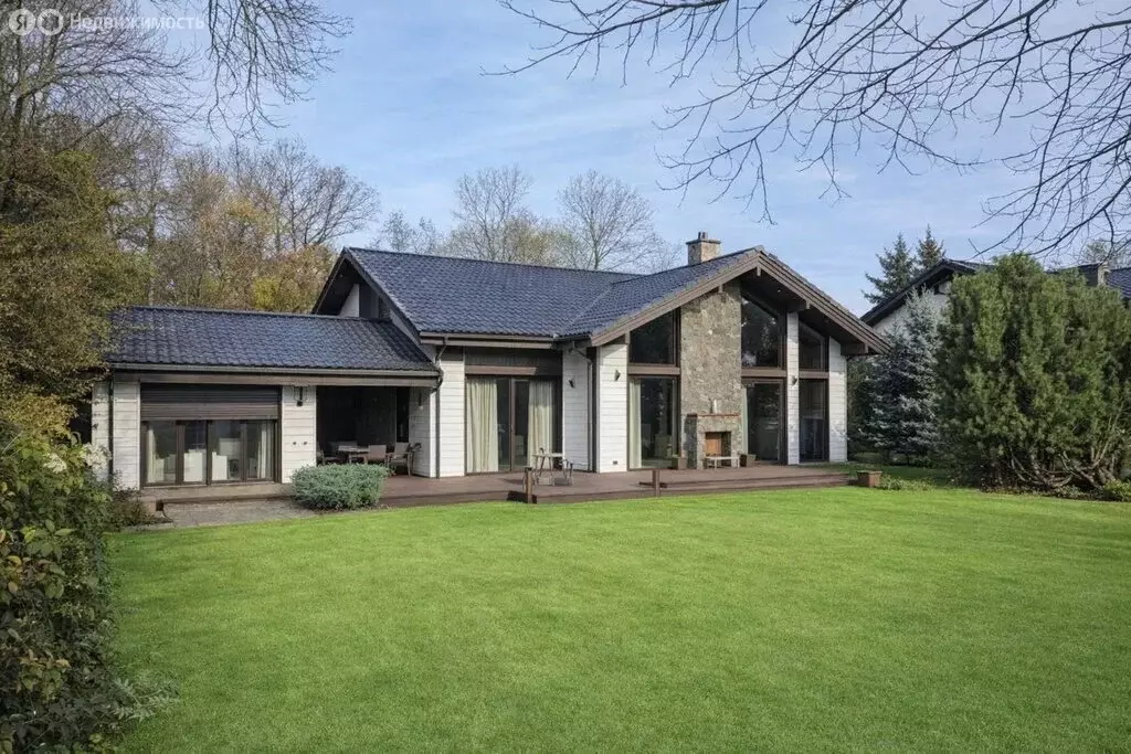 Дом в Балтийск, посёлок Павлово, улица Бурденко, 3 (263 м) - Фото 1