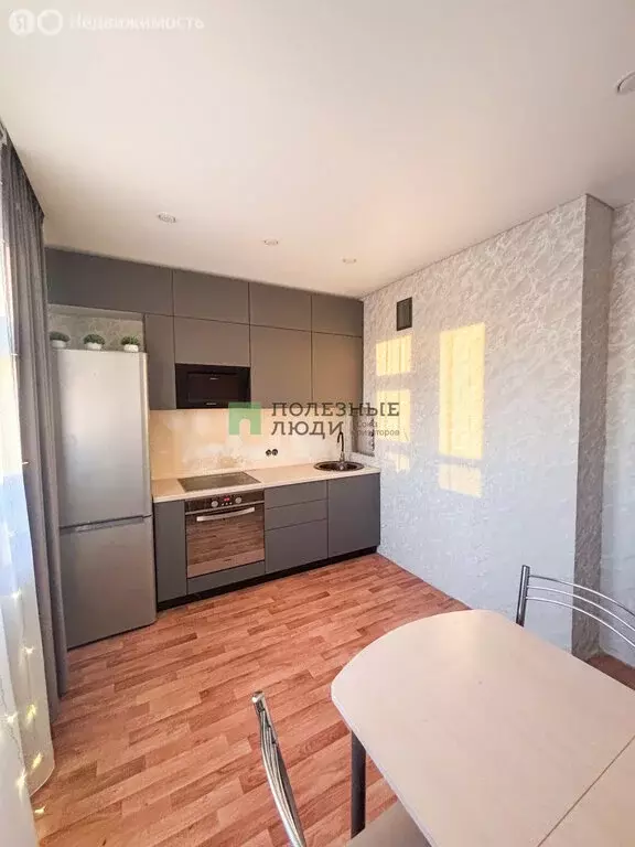 1-комнатная квартира: деревня Жилина, улица Естина, 2 (36.8 м) - Фото 2