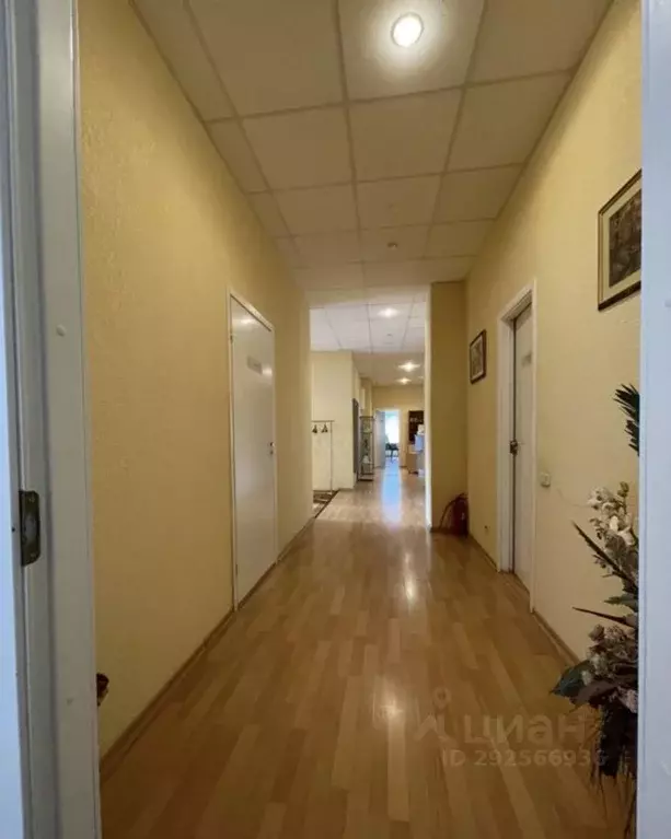 Офис в Волгоградская область, Волгоград Батальонная ул., 13 (214 м) - Фото 1