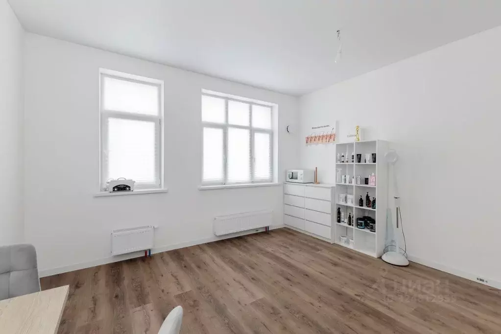 Студия Свердловская область, Екатеринбург ул. Академика Ландау, 37 ... - Фото 1