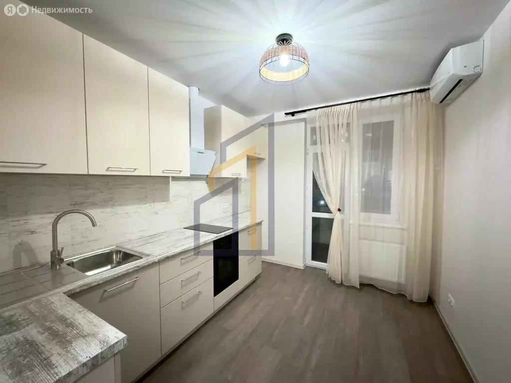 1-комнатная квартира: Евпатория, проспект Ленина, 66Б (36 м) - Фото 1