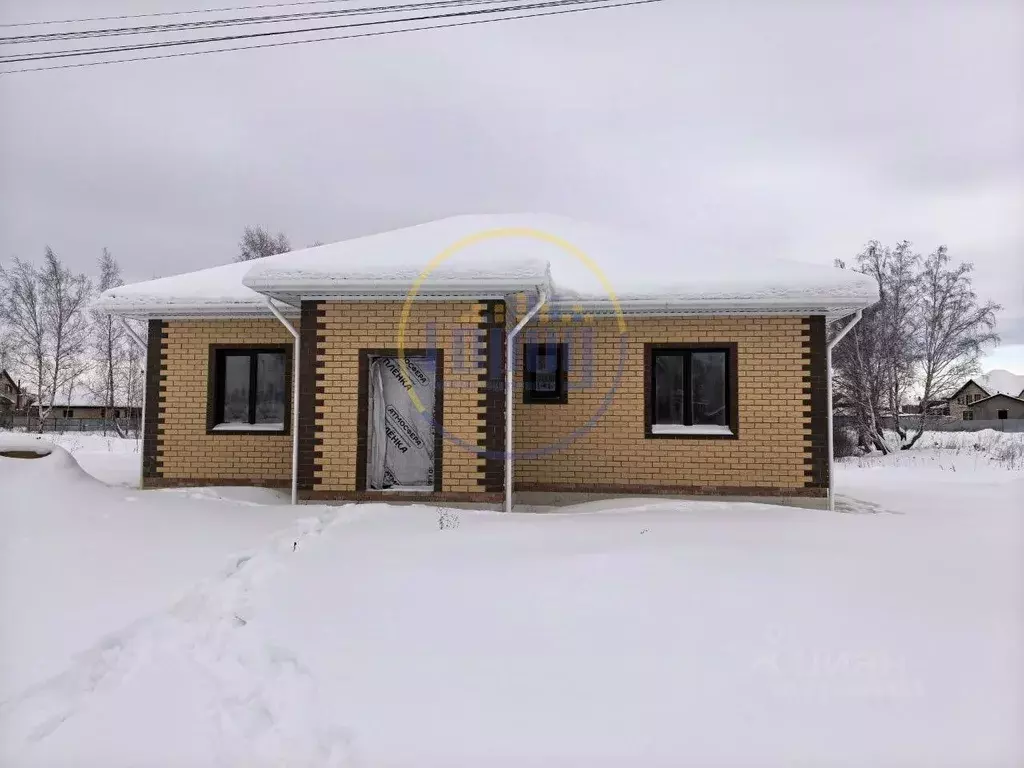 Дом в Челябинская область, Копейск ул. Андрея Миронова (100 м) - Фото 1