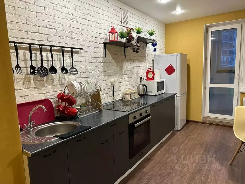 2-к кв. Башкортостан, Уфа Бакалинская ул., 4 (65.0 м) - Фото 1