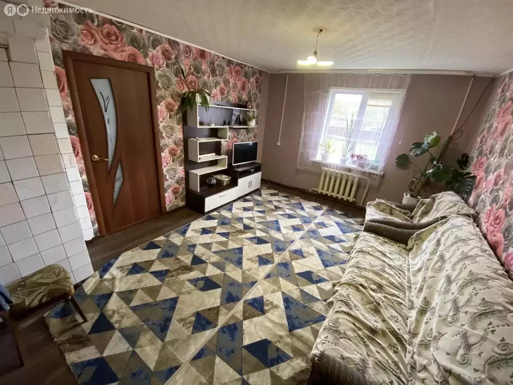 Дом в Новгородская область, рабочий посёлок Крестцы, улица Ставского ... - Фото 2
