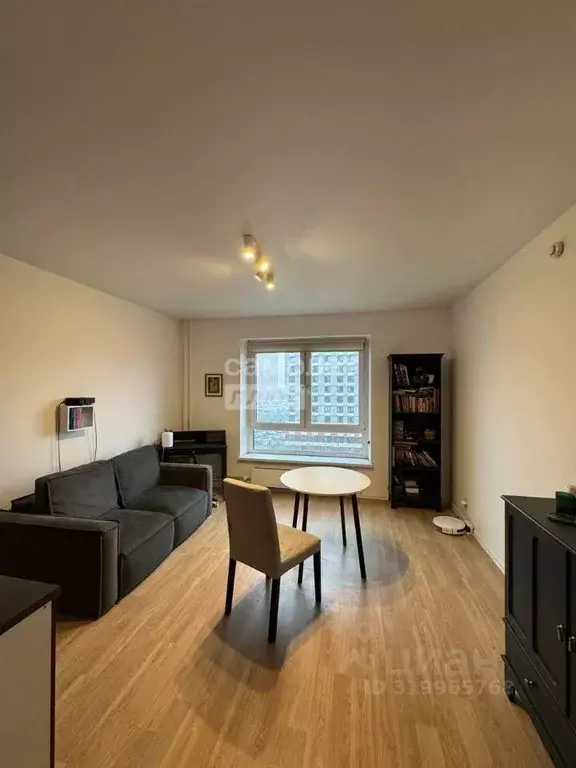 Студия Московская область, Люберцы ул. Летчика Ларюшина, 6к2 (23.4 м) - Фото 0