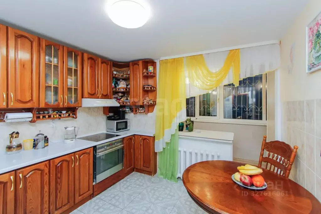 3-к кв. Тюменская область, Тюмень ул. Елизарова, 6 (62.8 м) - Фото 1