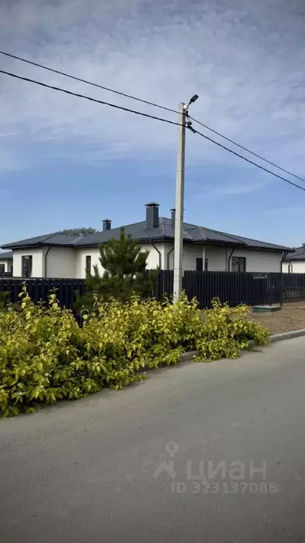 Коттедж в Волгоградская область, Среднеахтубинский район, Фрунзенское ... - Фото 1