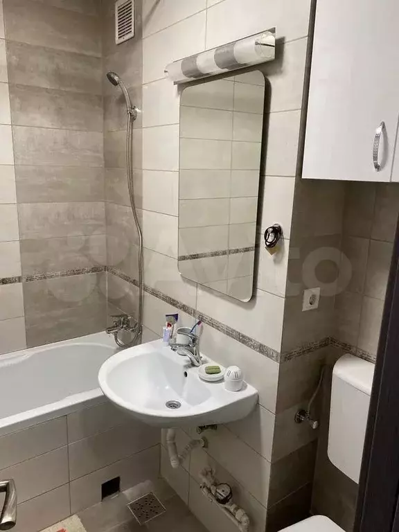 1-к. квартира, 30 м, 2/5 эт. - Фото 0