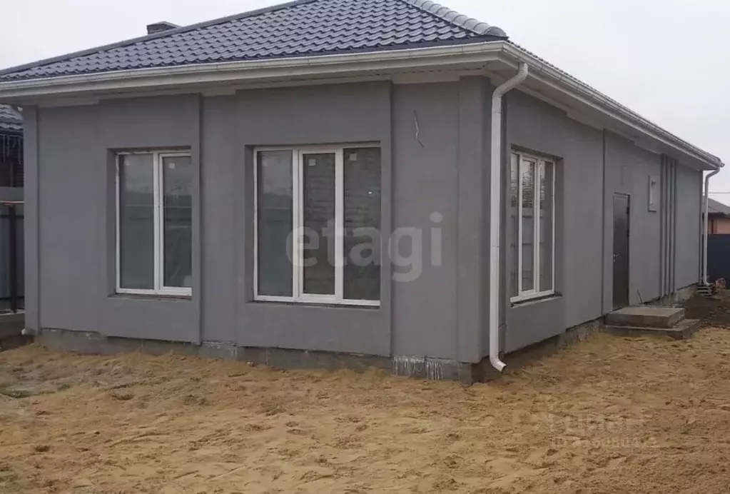 Дом в Ростовская область, Мясниковский район, с. Крым ул. Маршала ... - Фото 1