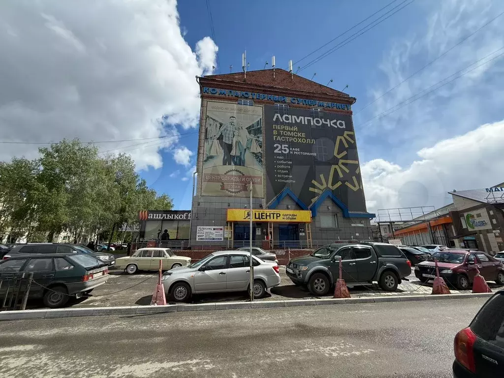 Под торговлю/услуги от 40 м на Красноармейской 10 - Фото 1