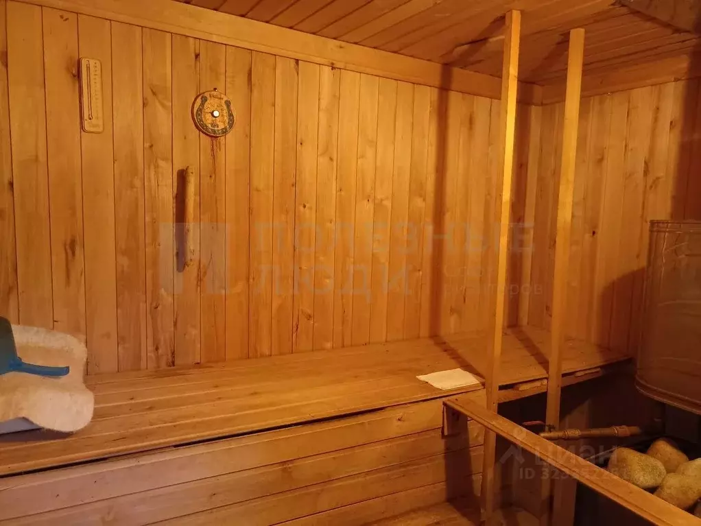 Дом в Новгородская область, Окуловский район, Угловское городское ... - Фото 1