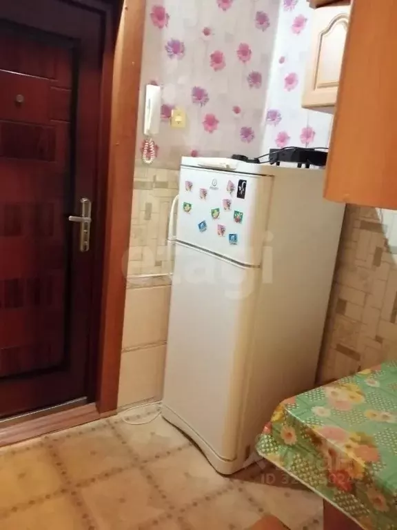 Комната Тюменская область, Тюмень Авторемонтная ул., 18а (12.2 м) - Фото 1