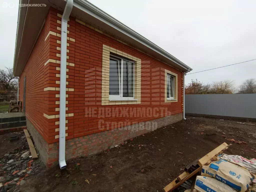 Дом в село Приморка, 4-й переулок (85 м) - Фото 1