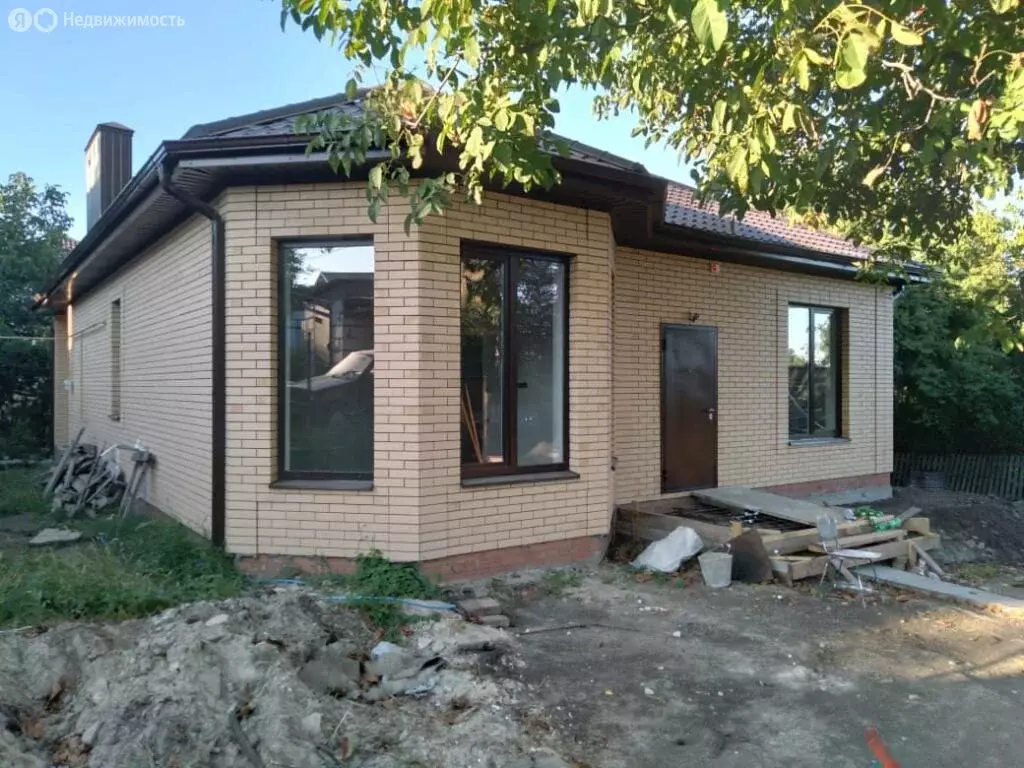 Дом в Ростов-на-Дону, Особенная улица (130 м) - Фото 0