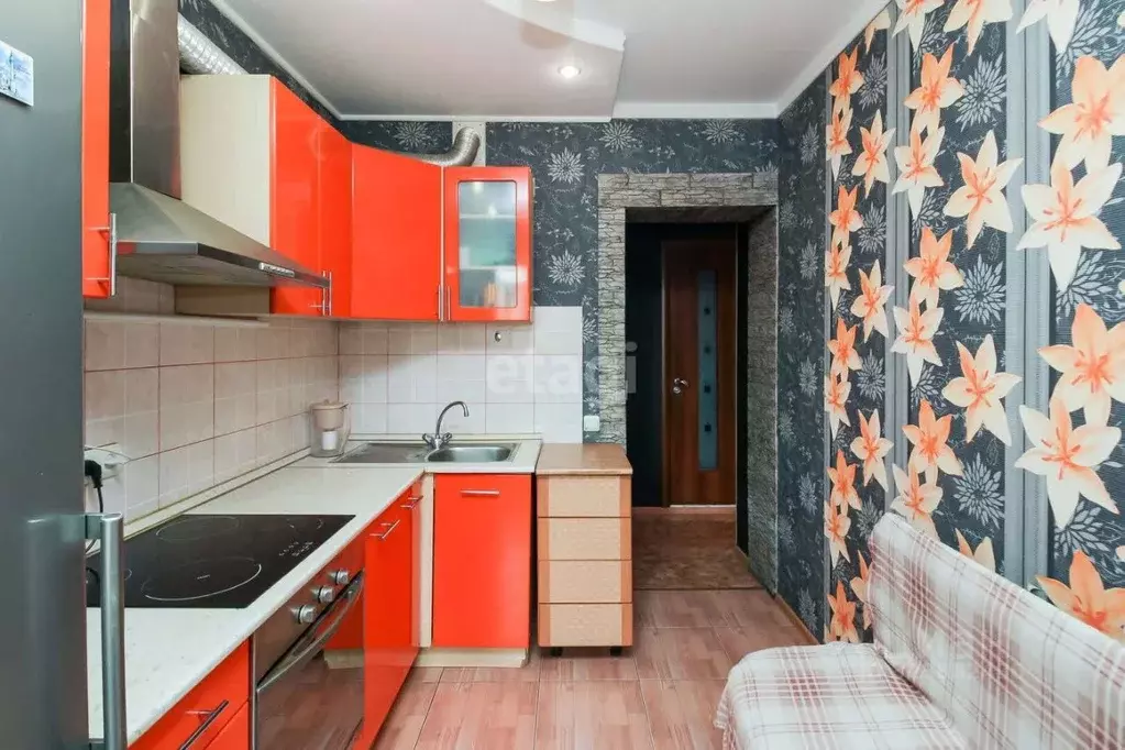 2-к кв. Тюменская область, Тюмень ул. Муравленко, 19 (53.0 м) - Фото 1