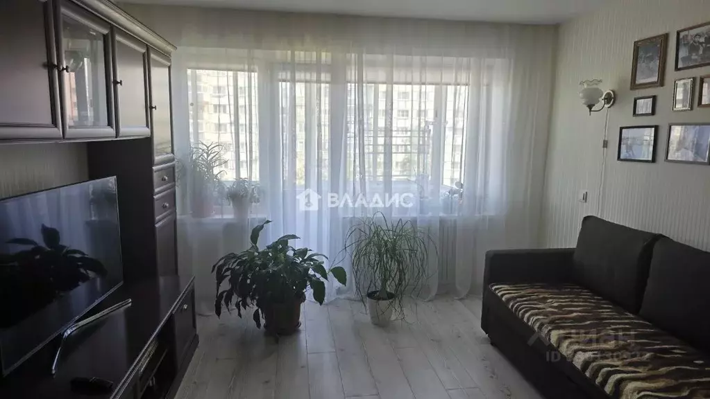 3-к кв. Пензенская область, Пенза ул. Рахманинова, 34 (67.0 м) - Фото 1