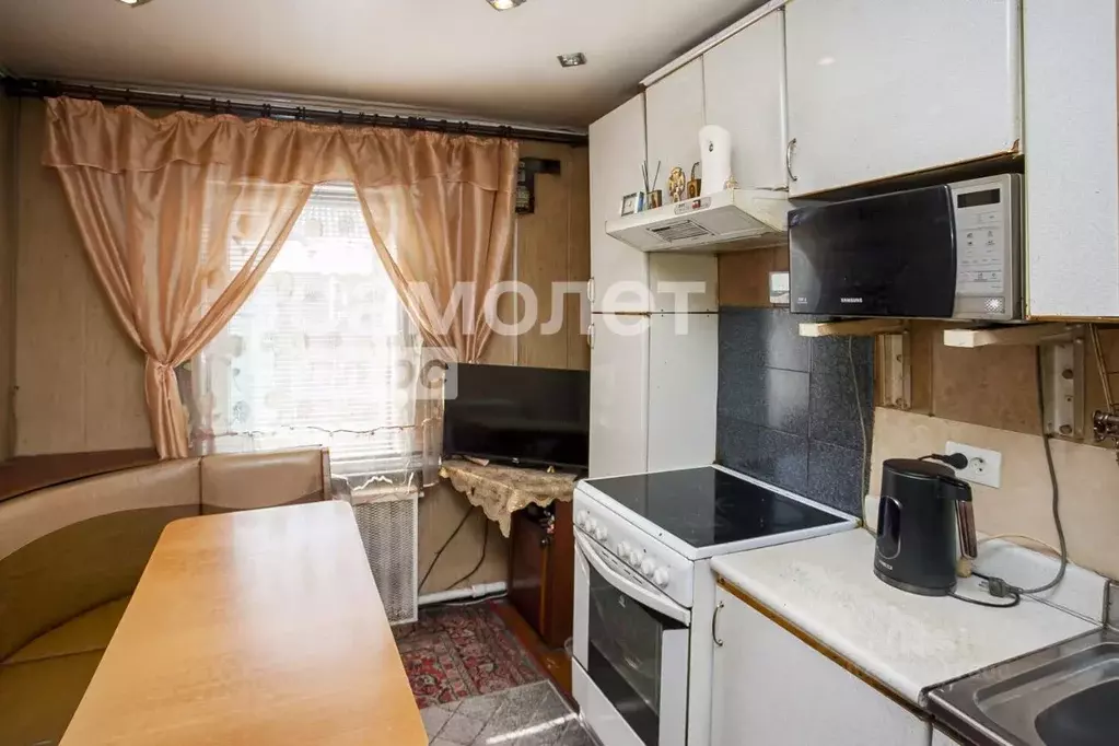 Дом в Кемеровская область, Кемерово ул. Достоевского, 13 (48 м) - Фото 1