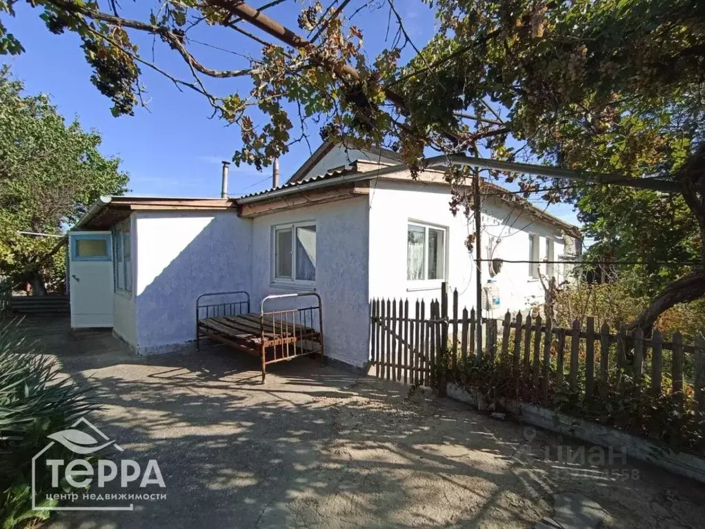Дом в Крым, Раздольненский район, с. Ботаническое ул. Тимирязева (70 ... - Фото 1