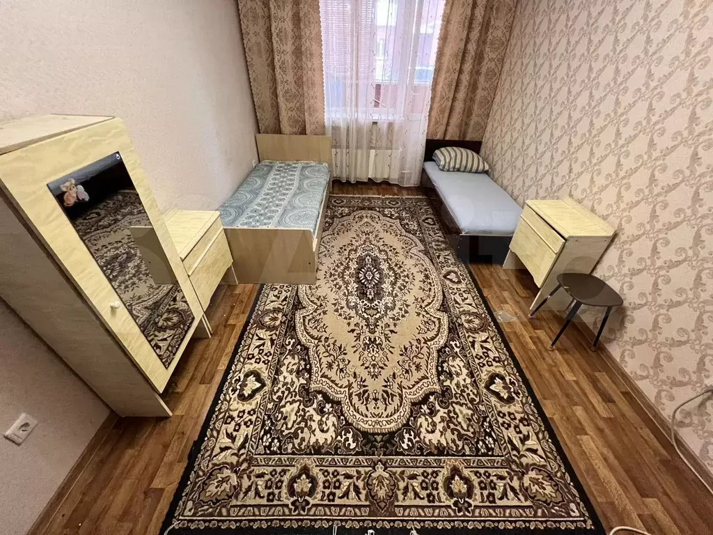 2-к. квартира, 55 м, 1/10 эт. - Фото 1