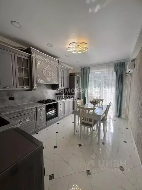 2-к кв. Дагестан, Дербент ул. Сальмана, 102 (76.0 м) - Фото 0