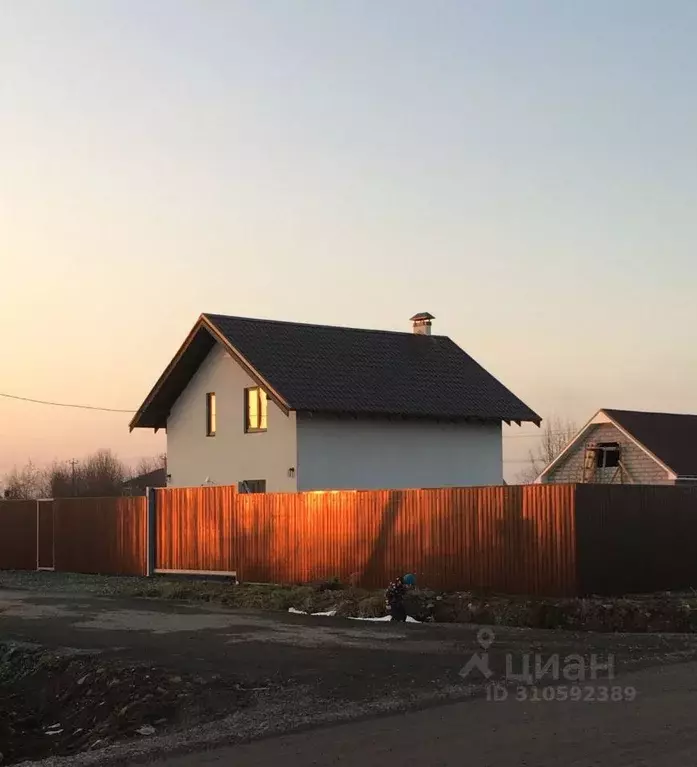 Коттедж в Свердловская область, Сысертский городской округ, пос. ... - Фото 1