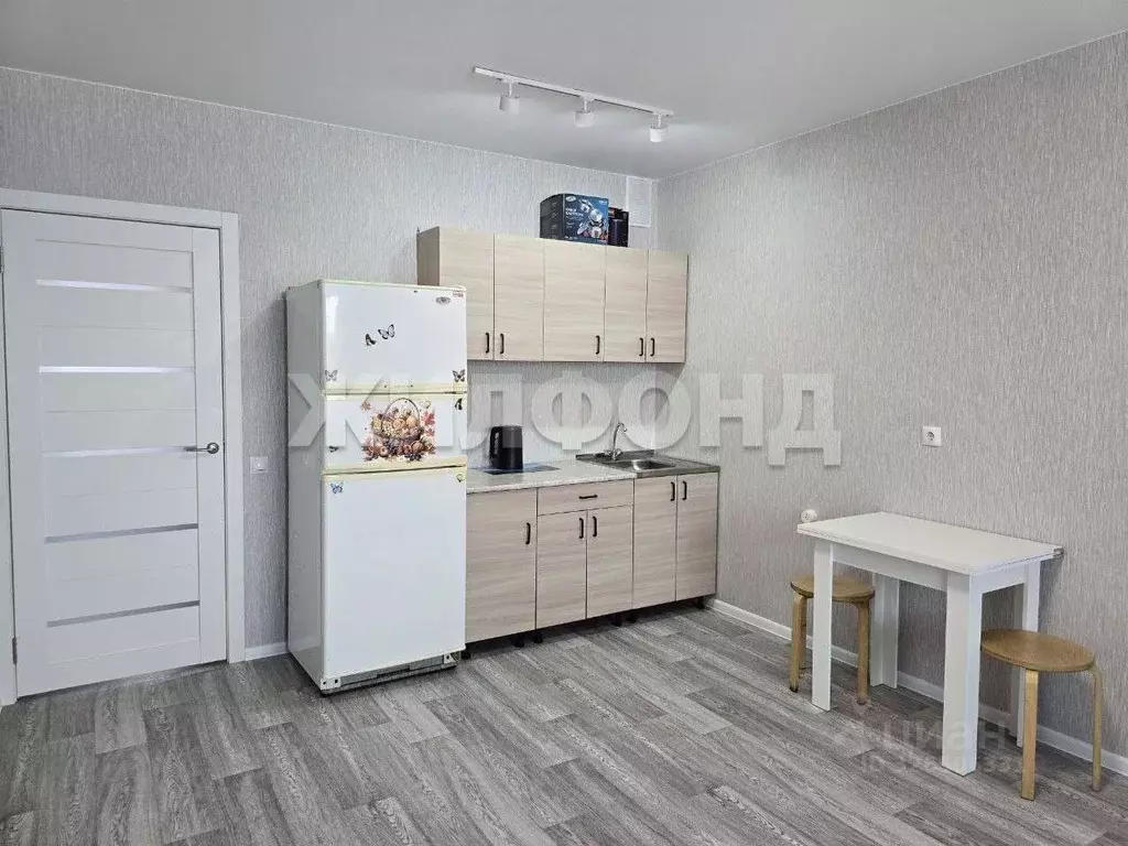 2-к кв. Новосибирская область, Новосибирск Спортивная ул., 49 (50.0 м) - Фото 1